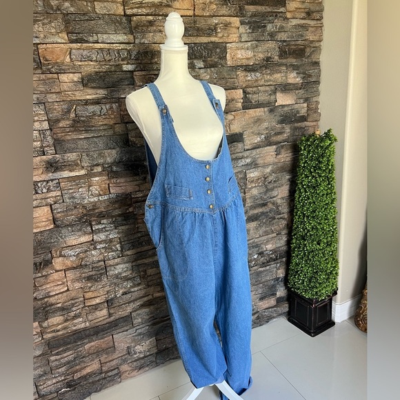 Denim - MATERNITY 👶🏻Blue Denim Overalls with Adjustable Straps and Relaxed Fit